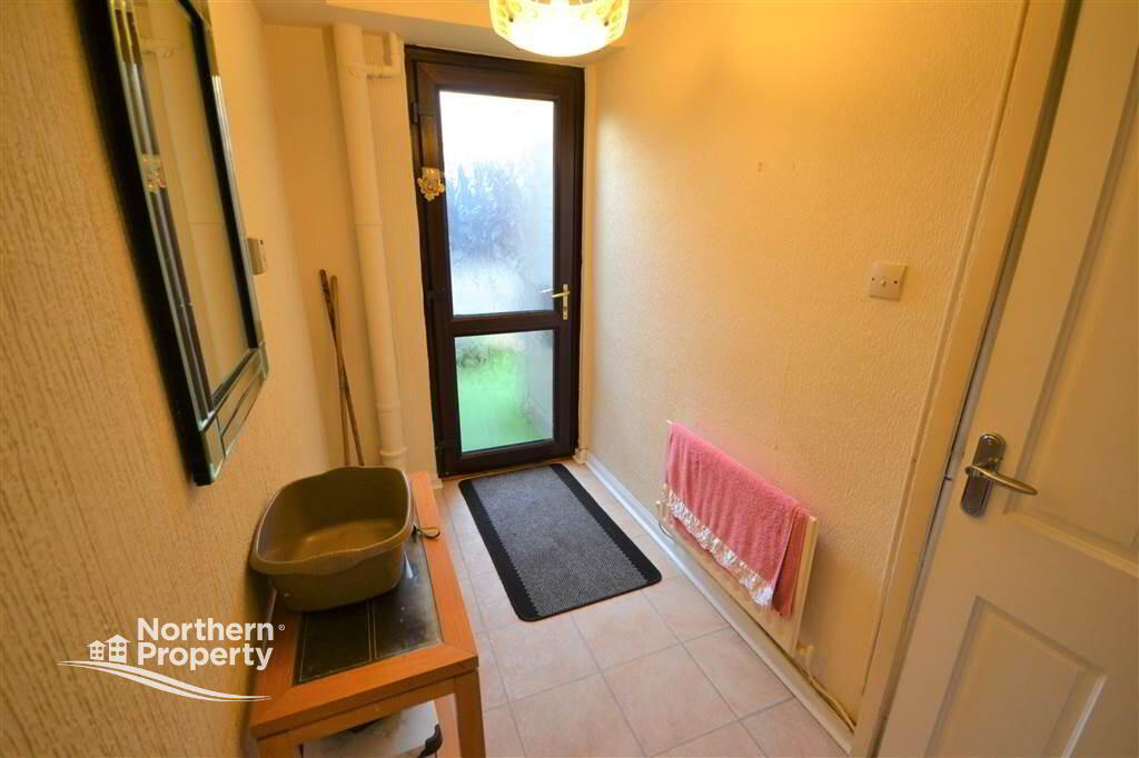 Photo 8 of 5 Gardenmore Road, Dunmurry, Belfast