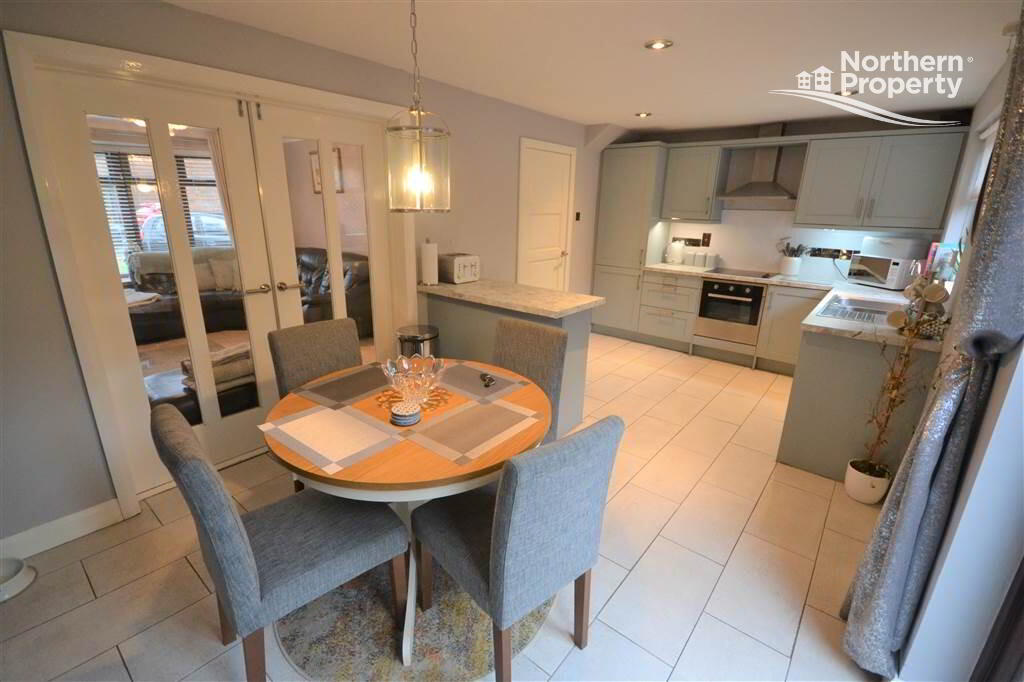 Photo 7 of 5 Lake Glen Close, Belfast