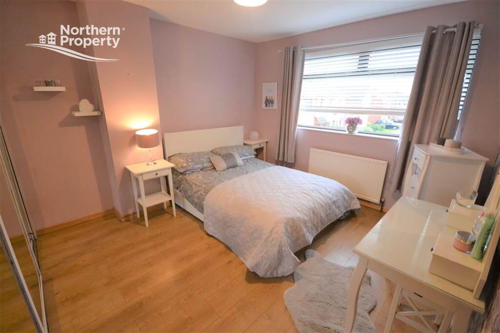 Photo 11 of 5 Lake Glen Close, Belfast