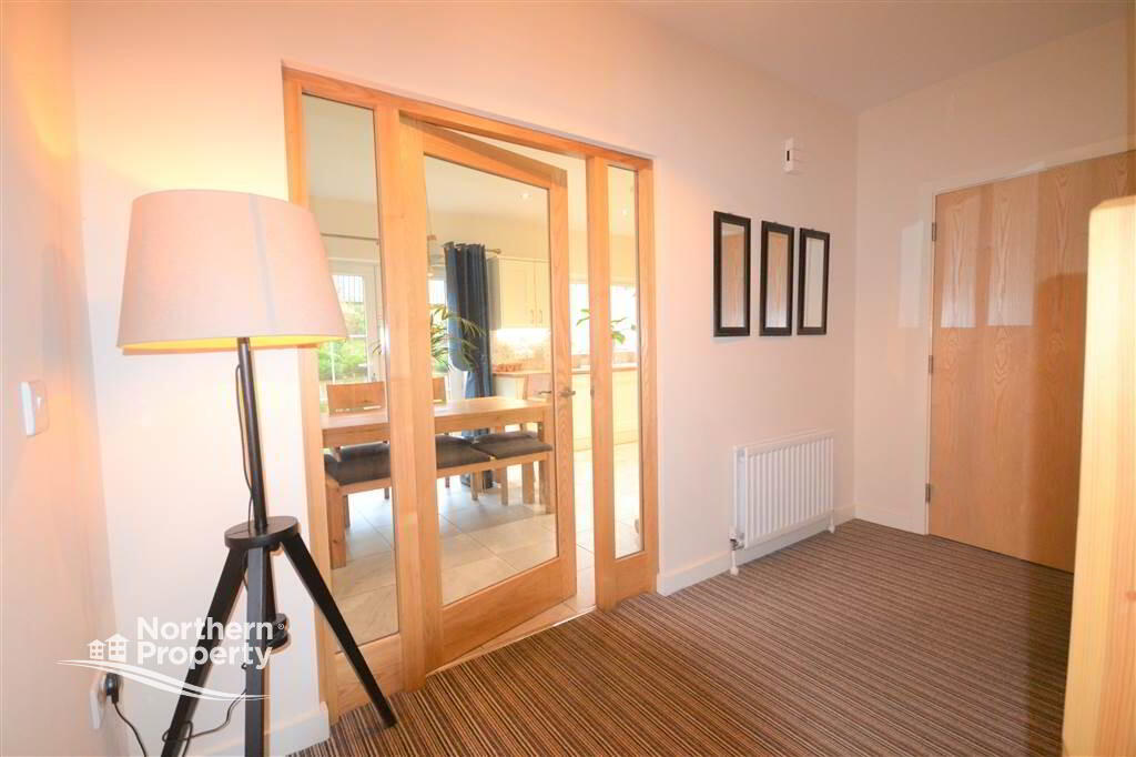 Photo 4 of 21 Lagmore View Lane, Dunmurry, Belfast