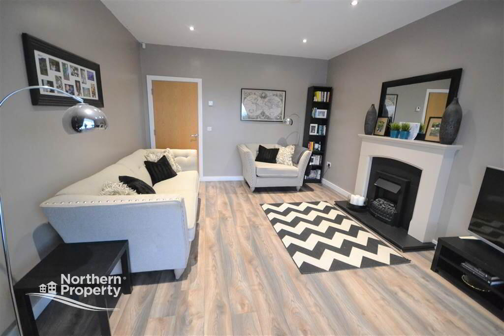 Photo 8 of 21 Lagmore View Lane, Dunmurry, Belfast
