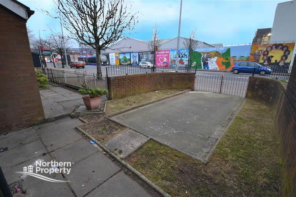 Photo 3 of 148 Divis Street, Belfast