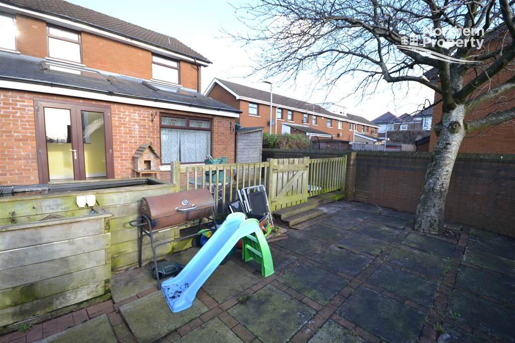 Photo 17 of 148 Divis Street, Belfast
