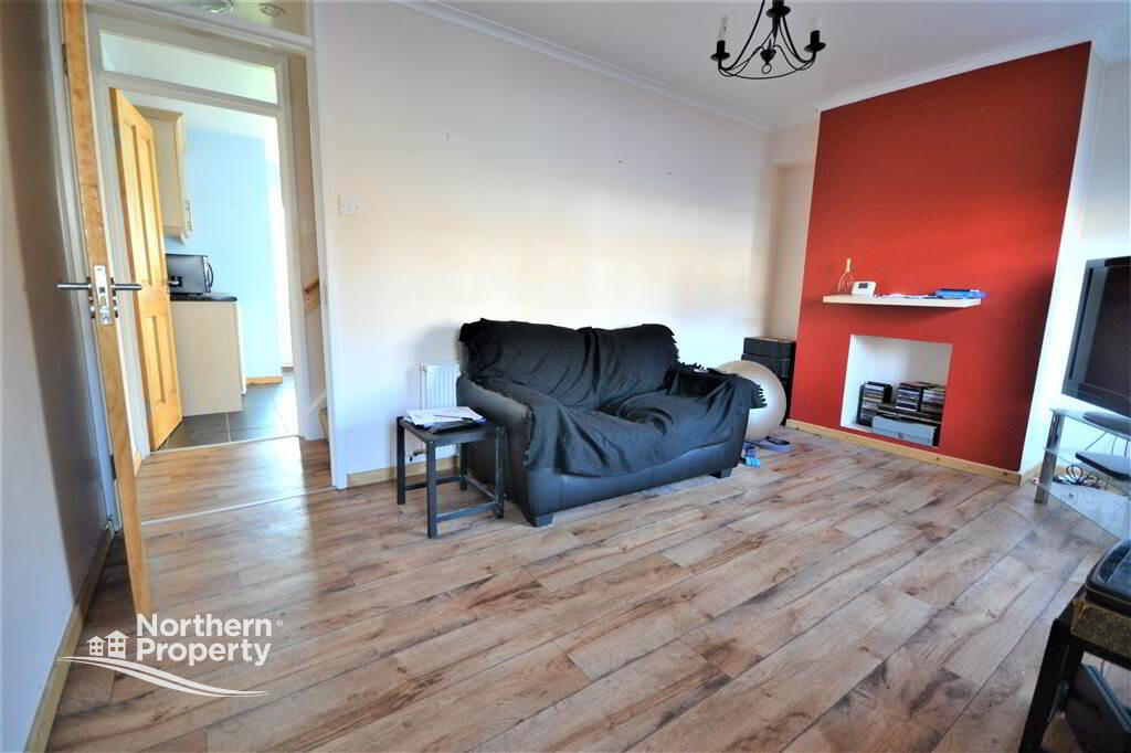 Photo 3 of 5 Fingals Court, Belfast