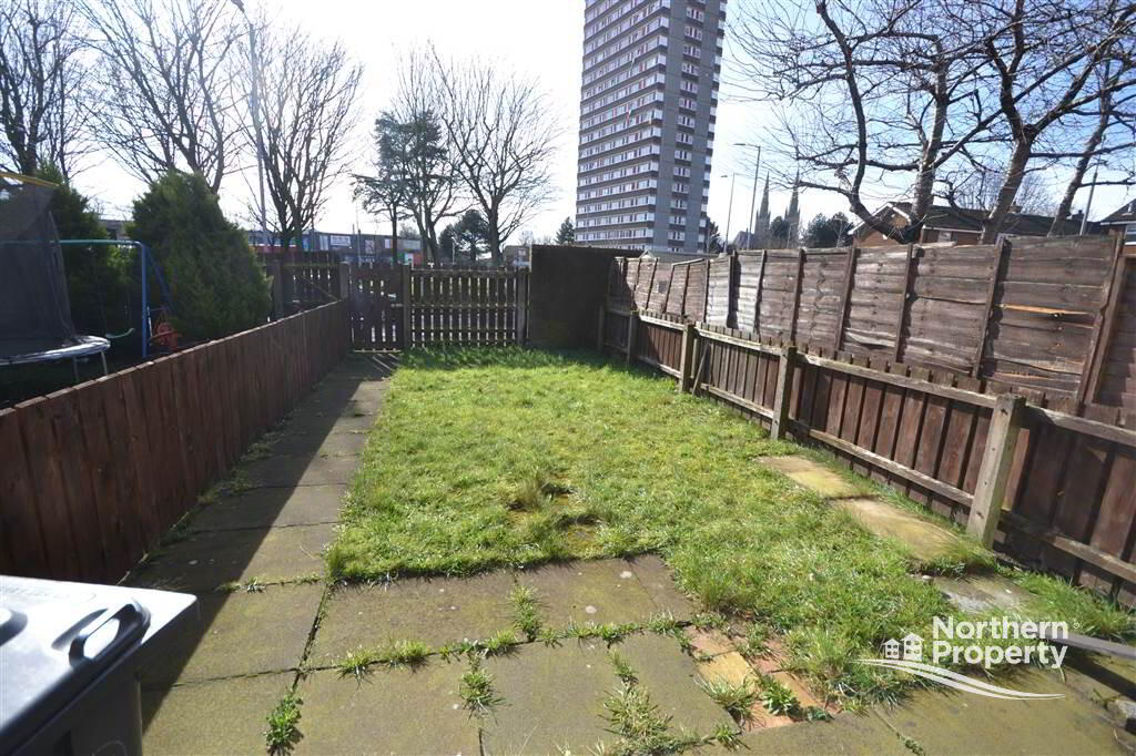 Photo 8 of 5 Fingals Court, Belfast