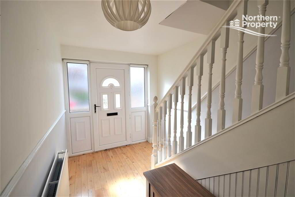 Photo 4 of 5 Lake Glen Drive, Andersonstown, Belfast