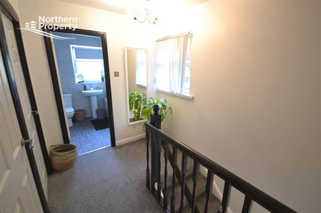Photo 7 of 57 Lagmore Grove, Dunmurry, Belfast