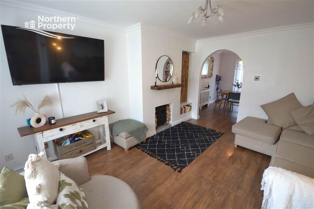 Photo 4 of 57 Lagmore Grove, Dunmurry, Belfast