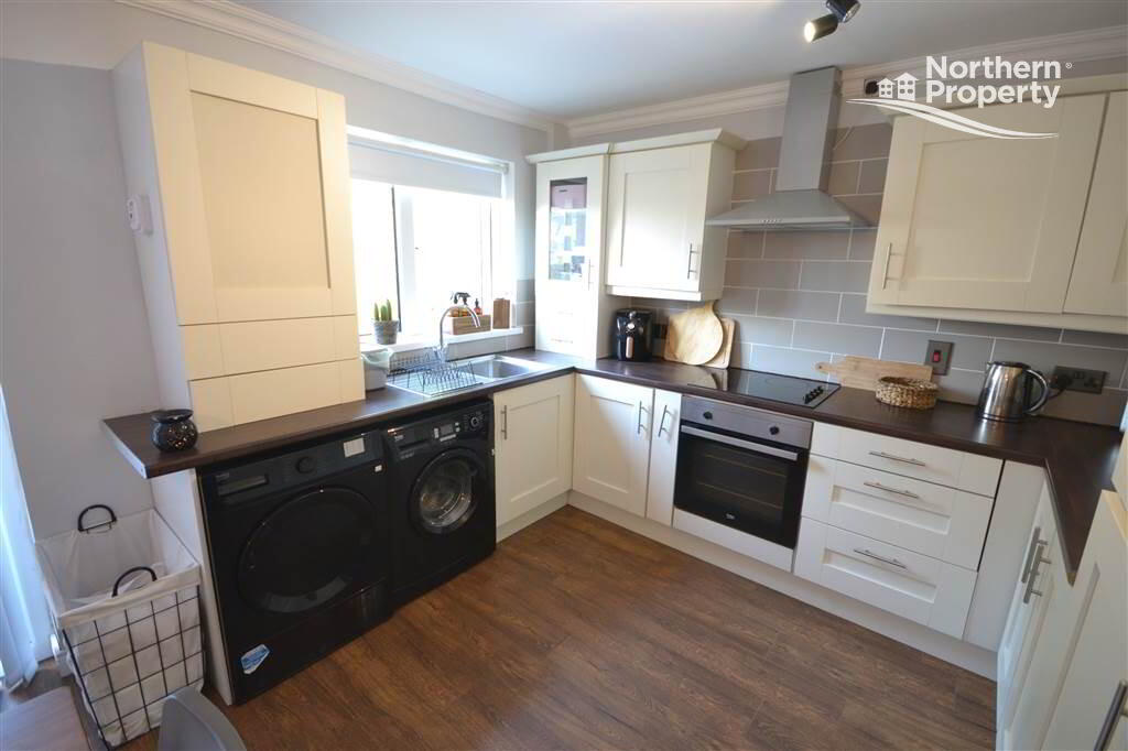 Photo 6 of 57 Lagmore Grove, Dunmurry, Belfast