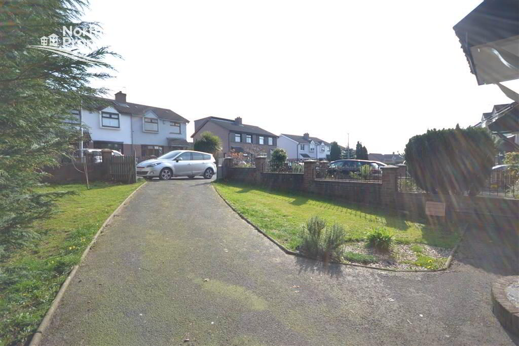 Photo 2 of 57 Lagmore Grove, Dunmurry, Belfast