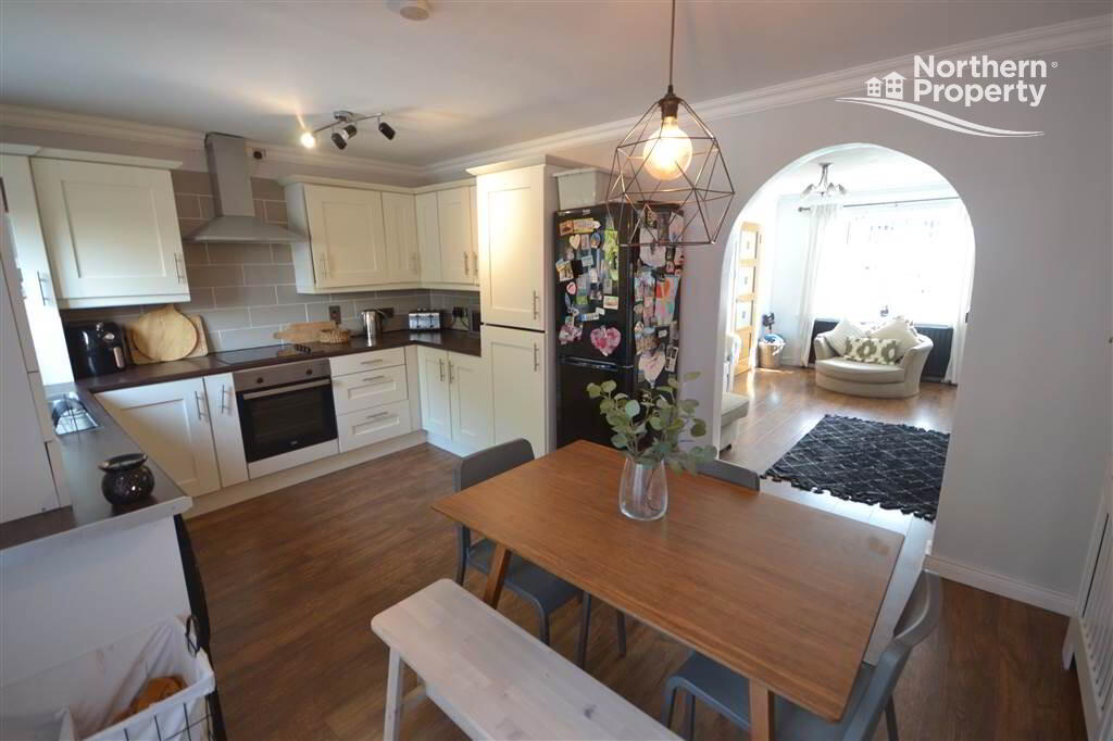 Photo 5 of 57 Lagmore Grove, Dunmurry, Belfast