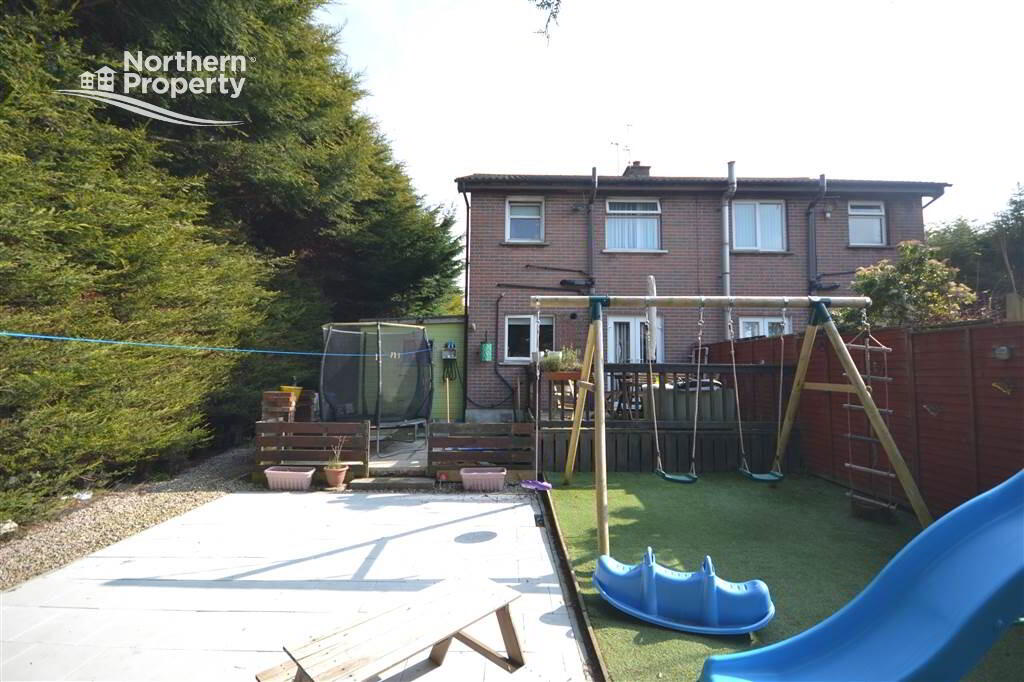 Photo 12 of 57 Lagmore Grove, Dunmurry, Belfast