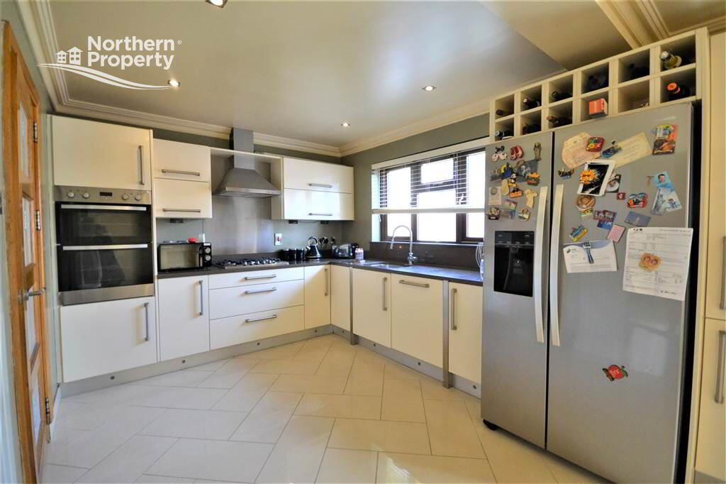 Photo 5 of 19 Hawthorn Hill, Hannahstown, Belfast