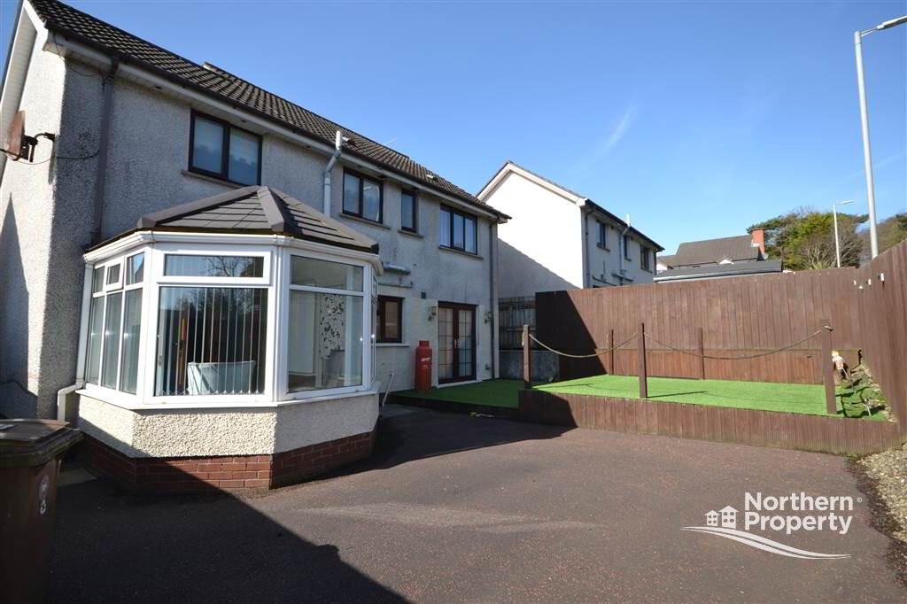 Photo 14 of 19 Hawthorn Hill, Hannahstown, Belfast