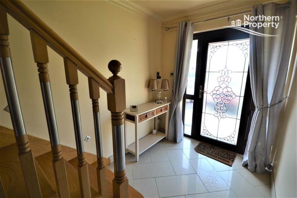 Photo 15 of 19 Hawthorn Hill, Hannahstown, Belfast