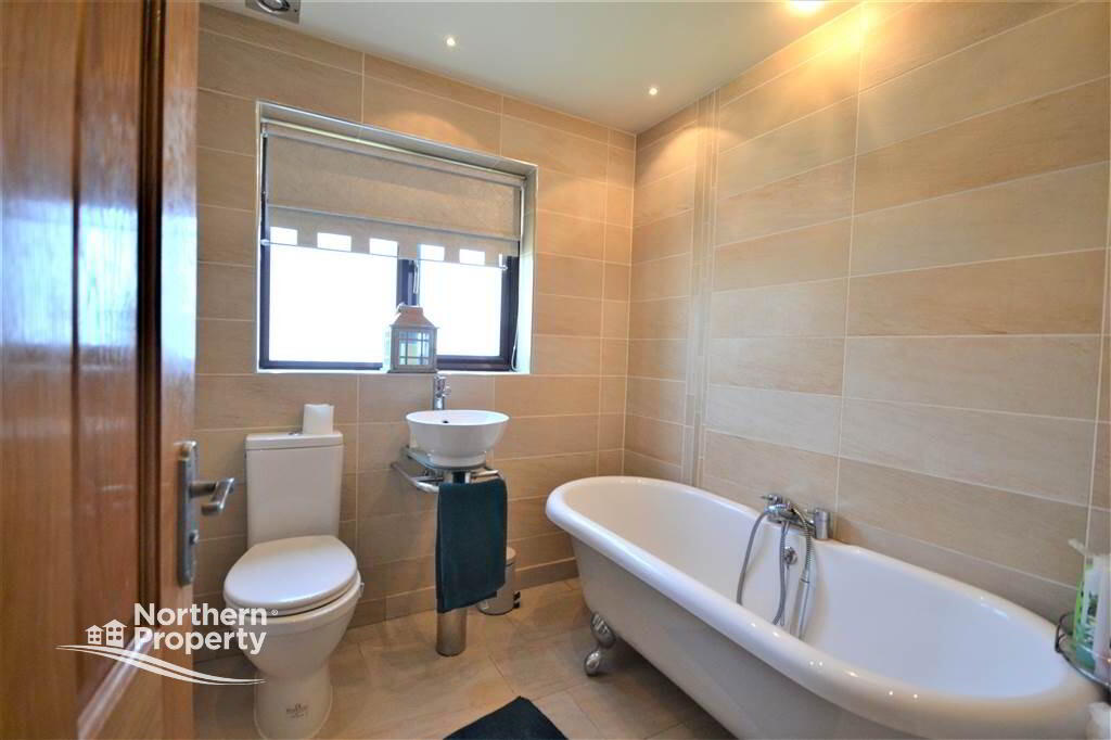 Photo 18 of 19 Hawthorn Hill, Hannahstown, Belfast