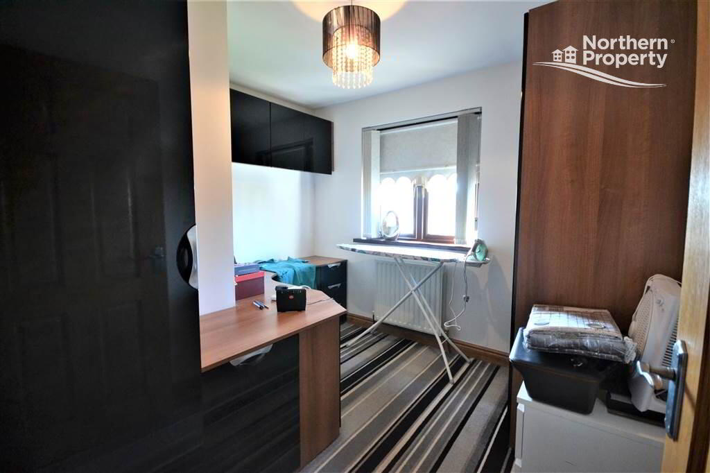 Photo 22 of 19 Hawthorn Hill, Hannahstown, Belfast
