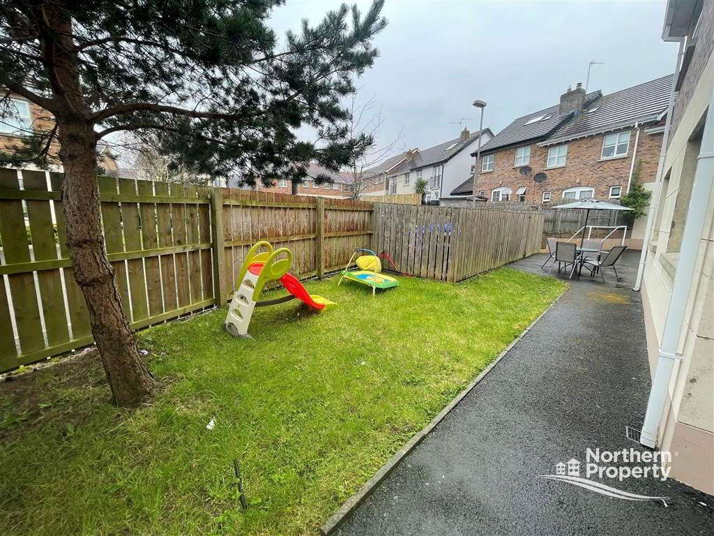 Photo 14 of 28 Mount Eagles Lodge, Dunmurry, Belfast