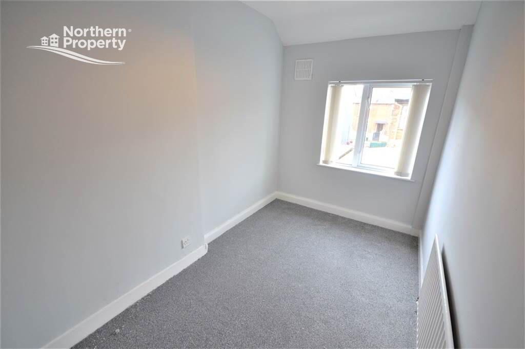 Photo 10 of 10 Beechmount Crescent, Belfast