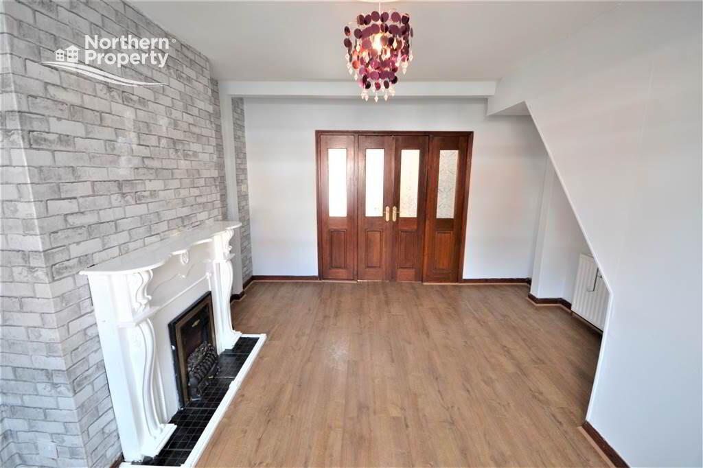 Photo 5 of 10 Beechmount Crescent, Belfast