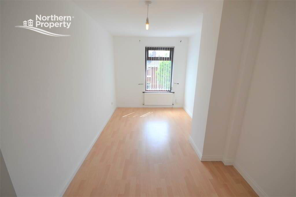 Photo 11 of 7 Waterford Way, Belfast