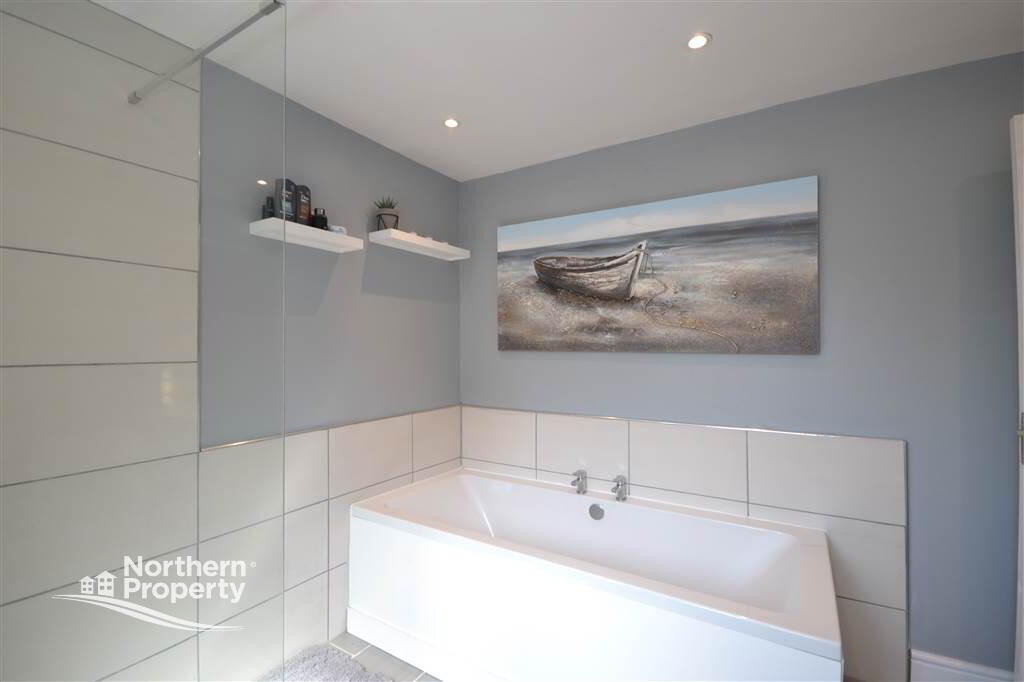Photo 12 of 209 Alliance Avenue, Belfast