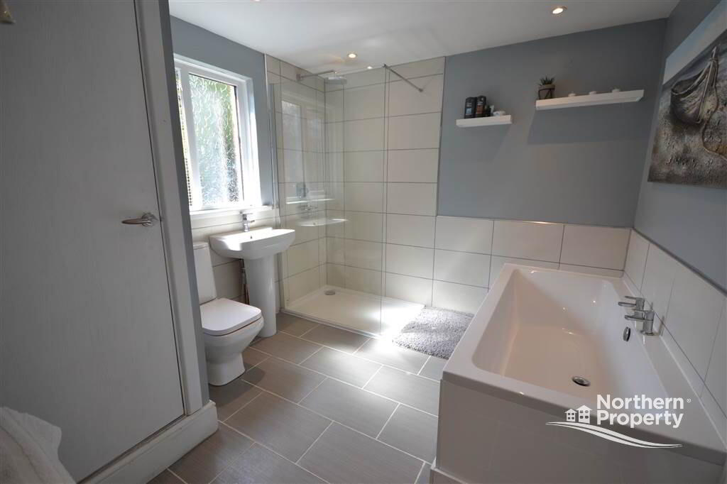 Photo 13 of 209 Alliance Avenue, Belfast