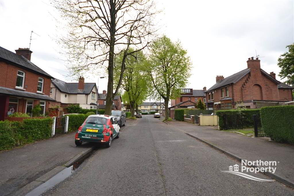 Photo 4 of 6 St James Avenue, Belfast