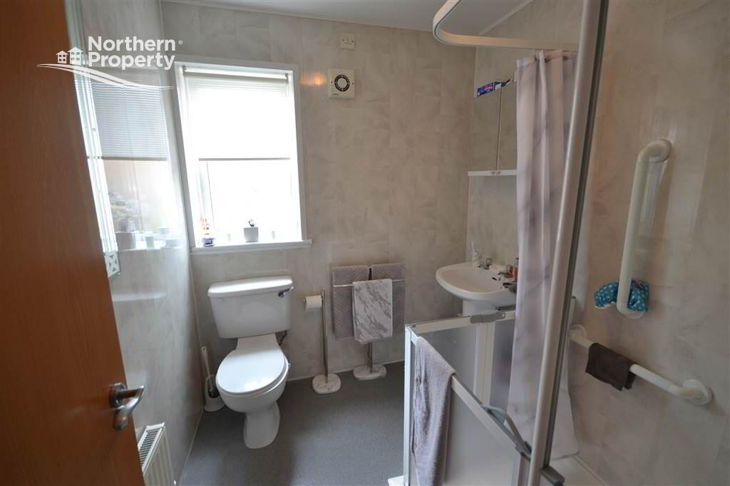 Photo 18 of 14 Oranmore Street, Belfast