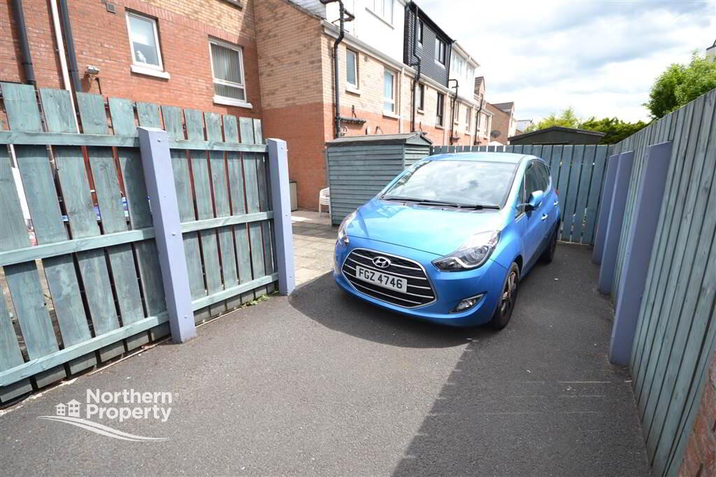 Photo 20 of 14 Oranmore Street, Belfast