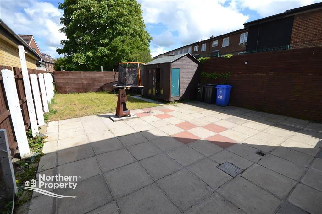 Photo 18 of 48 Navan Green, Belfast