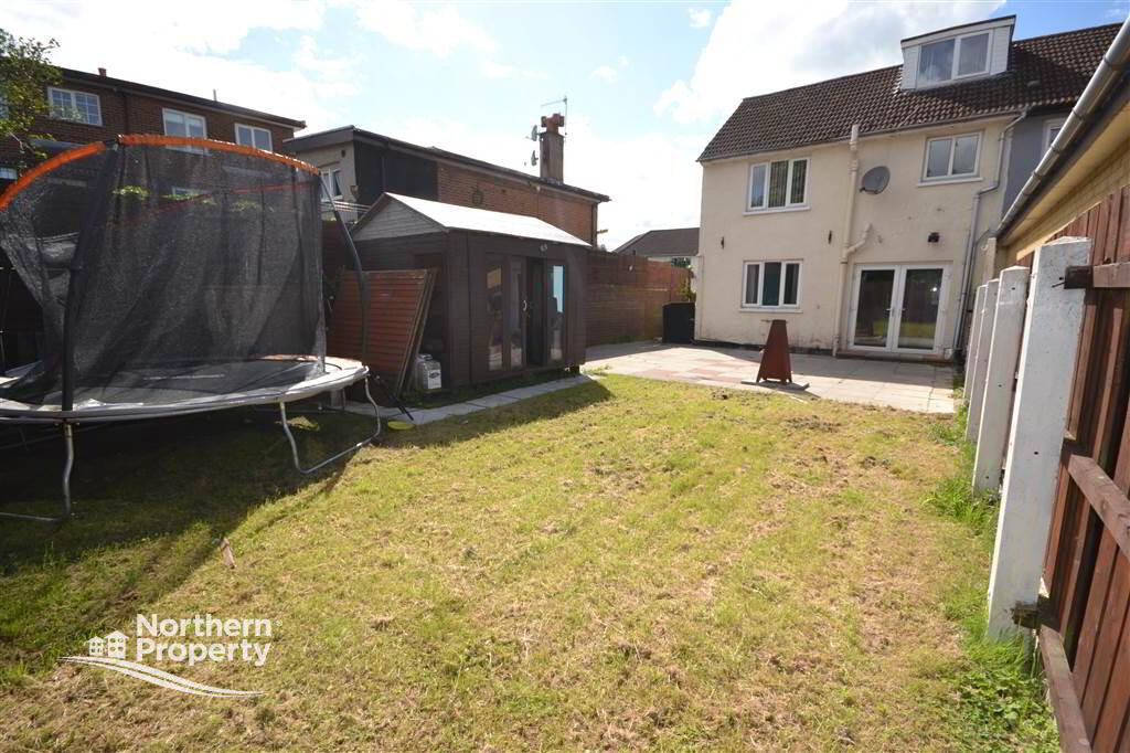 Photo 19 of 48 Navan Green, Belfast