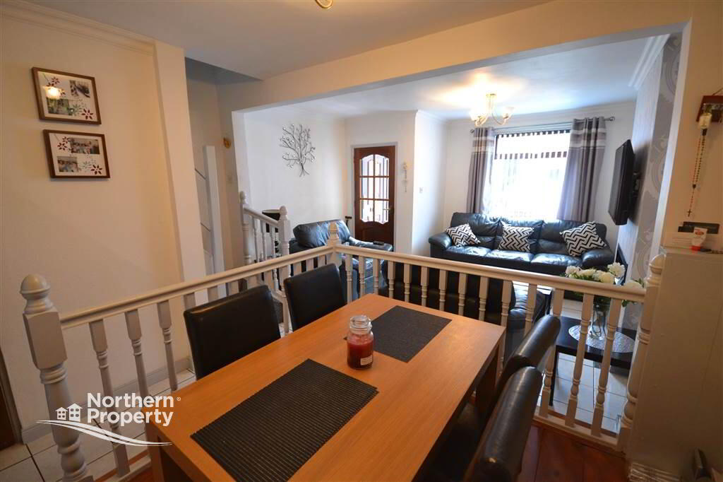 Photo 4 of 19 Nansen Street, Belfast