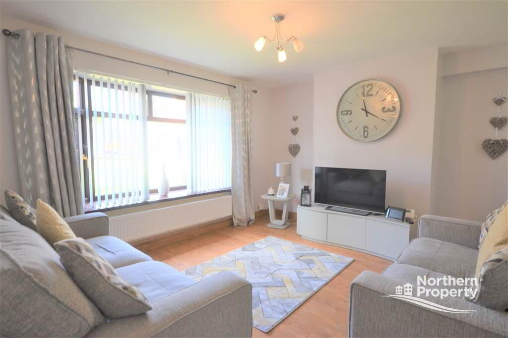 Photo 3 of 16 Glencolin Close, Belfast