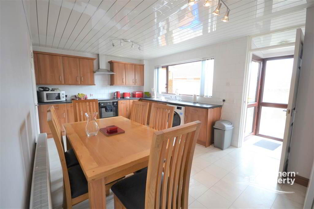 Photo 5 of 16 Glencolin Close, Belfast