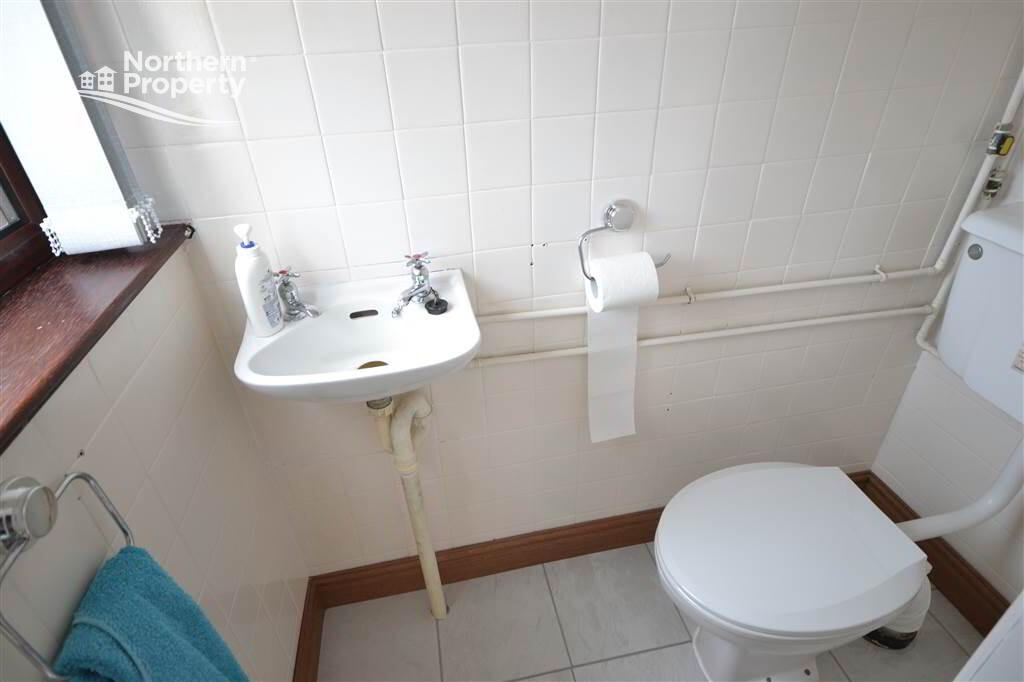 Photo 8 of 16 Glencolin Close, Belfast