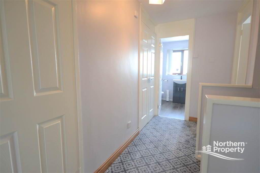 Photo 9 of 16 Glencolin Close, Belfast