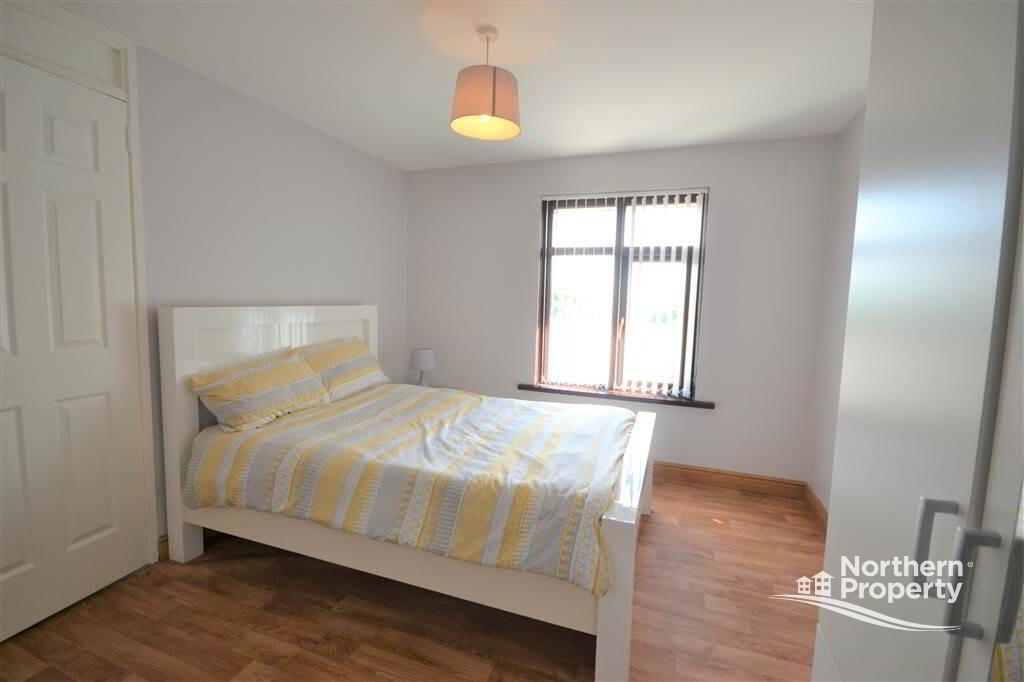 Photo 11 of 16 Glencolin Close, Belfast