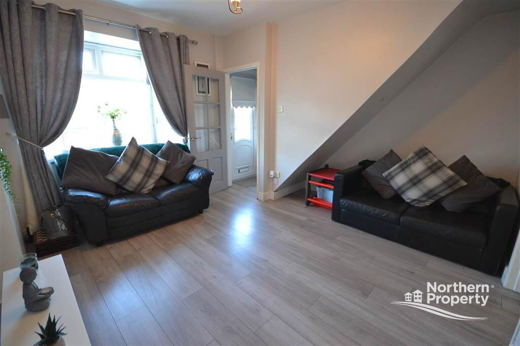 Photo 3 of 85 Farringdon Gardens, Belfast
