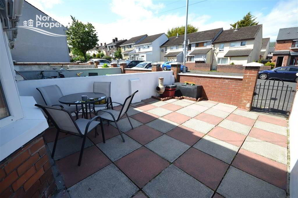 Photo 2 of 85 Farringdon Gardens, Belfast
