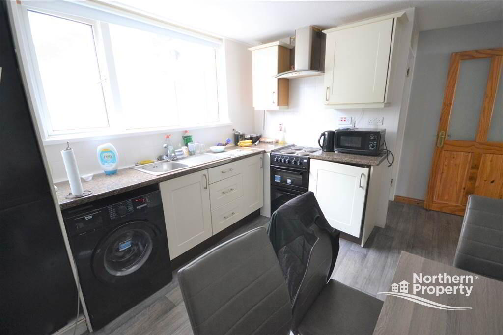 Photo 4 of 11 Laburnum Green, Dunmurry, Belfast