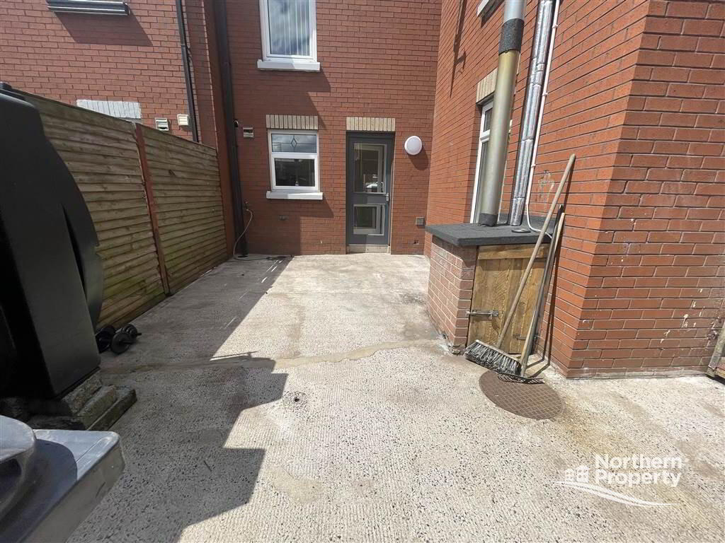 Photo 20 of 6 Lisfaddan Crescent, Belfast