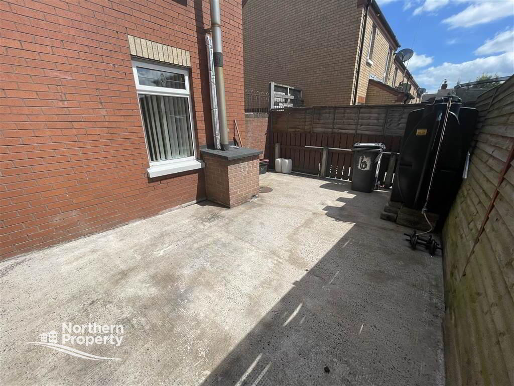 Photo 21 of 6 Lisfaddan Crescent, Belfast