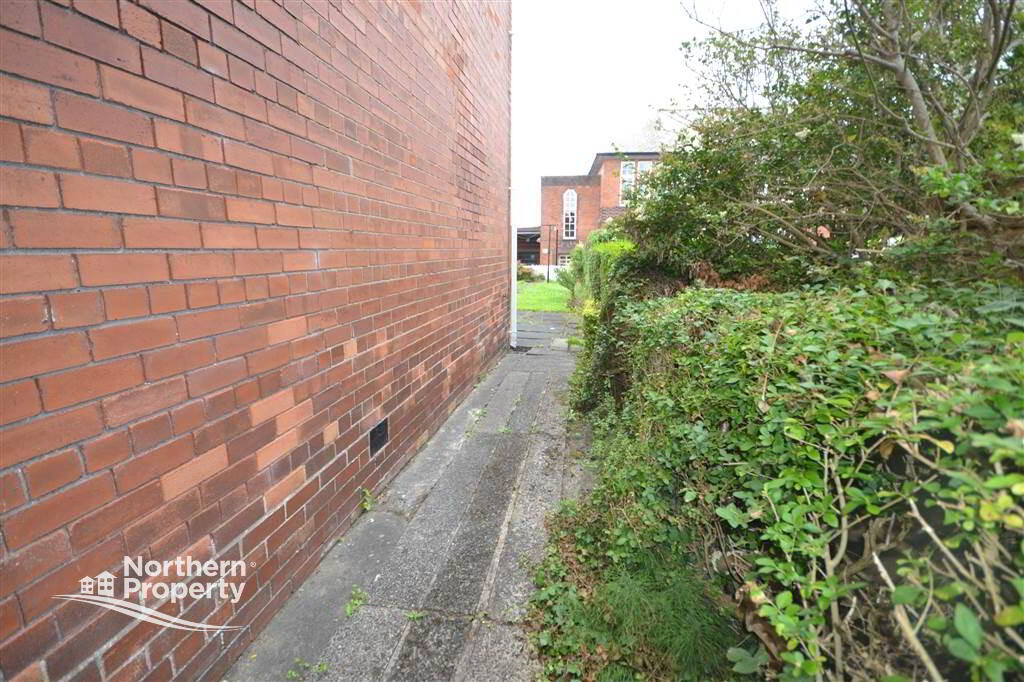 Photo 18 of 1 Springdale Gardens, Belfast