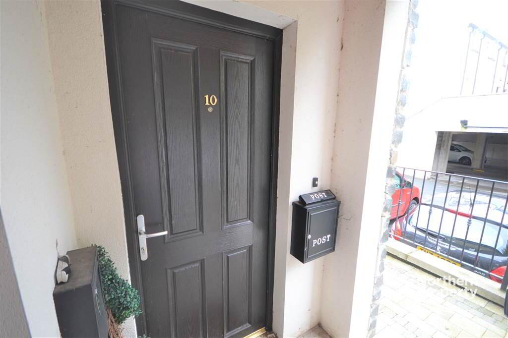 Photo 3 of 10 Barnfield Manor, Lisburn