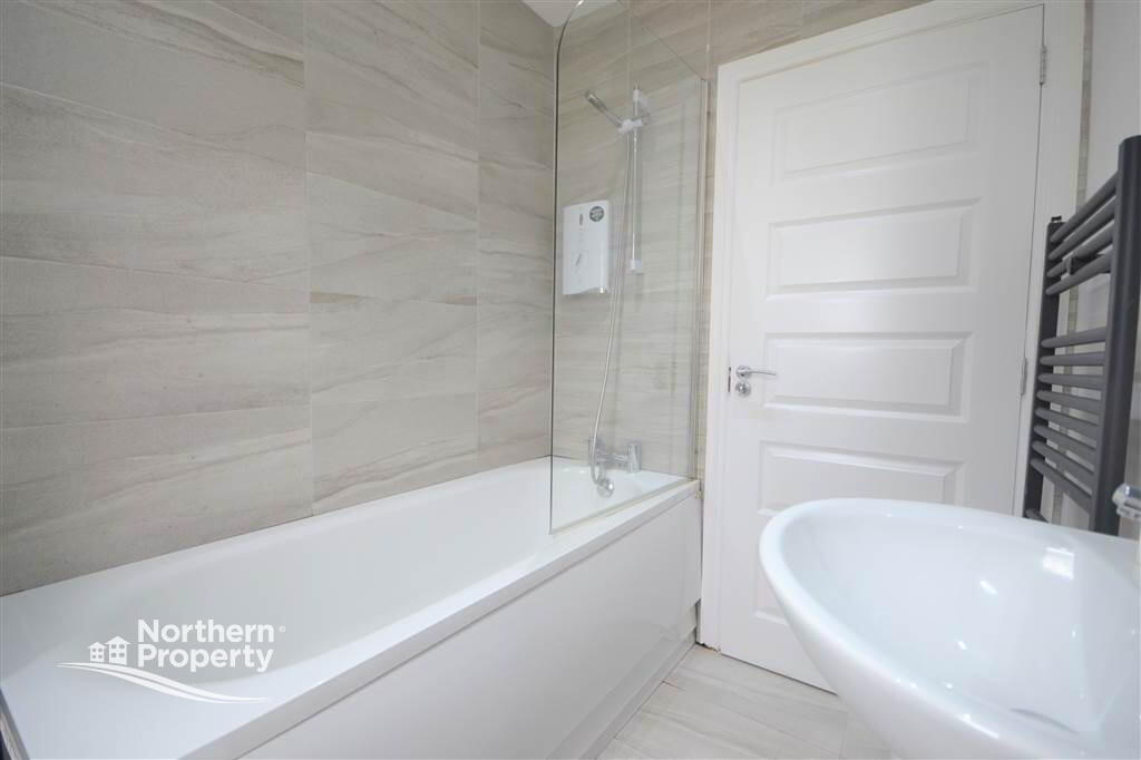 Photo 22 of 10 Barnfield Manor, Lisburn