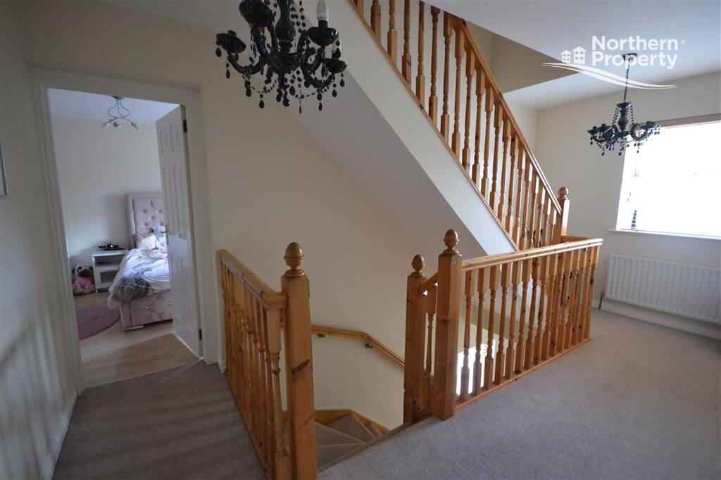 Photo 10 of 55 Mount Eagles Avenue, Belfast