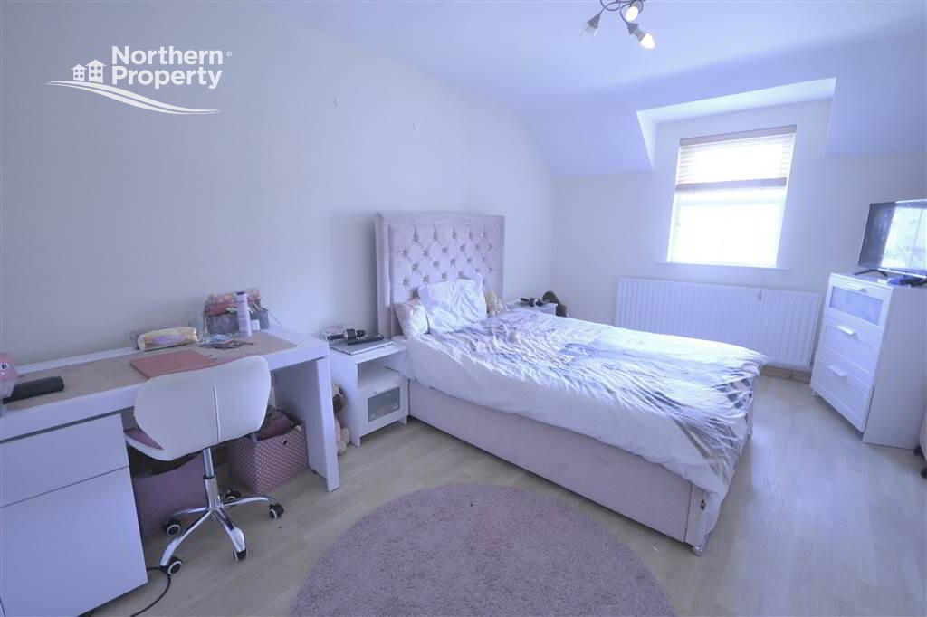 Photo 15 of 55 Mount Eagles Avenue, Belfast