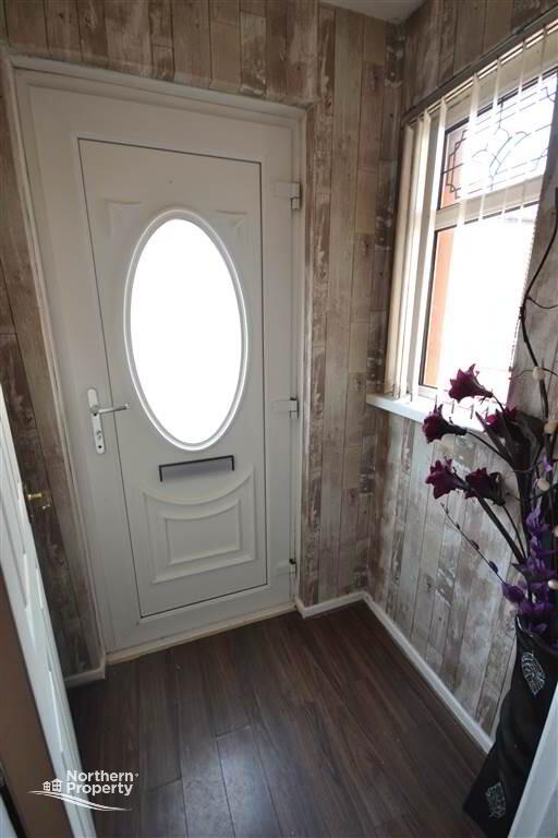 Photo 2 of 15 Closnamona Court, Belfast
