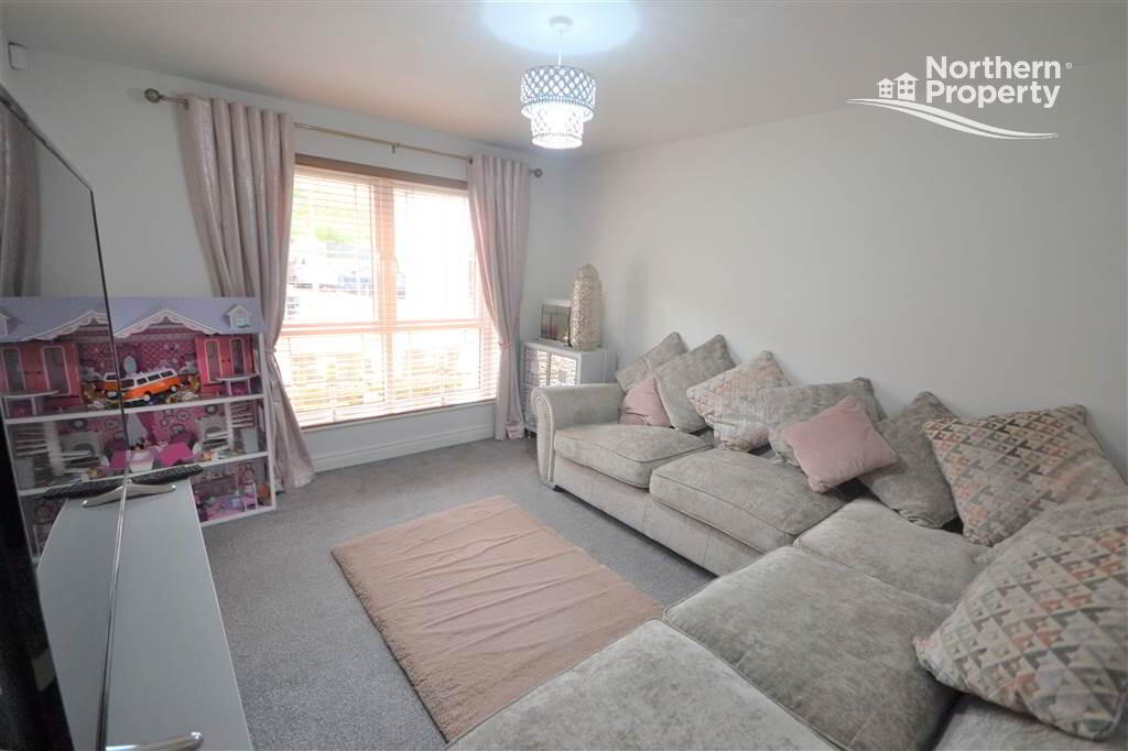 Photo 3 of 44 Mill Valley Way, Belfast